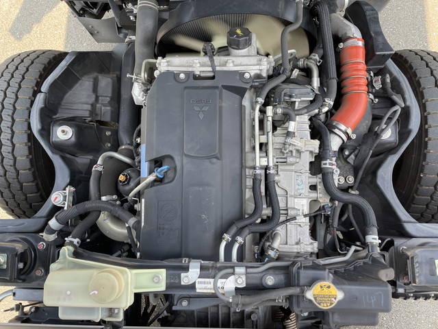 三菱ふそうキャンターアルミバン小型（2t・3t）[写真25]