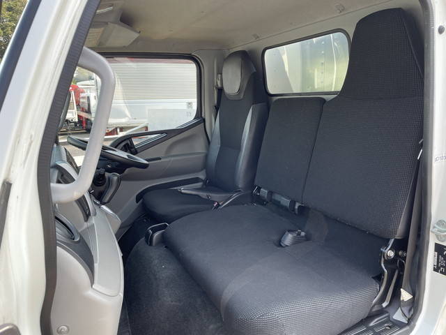 三菱ふそうキャンターアルミバン小型（2t・3t）[写真29]