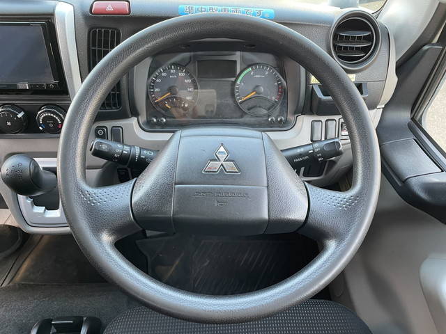 三菱ふそうキャンターアルミバン小型（2t・3t）[写真34]