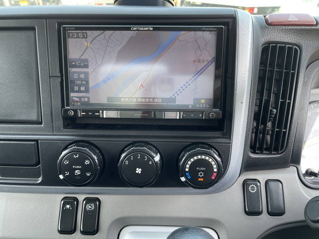 三菱ふそうキャンターアルミバン小型（2t・3t）[写真36]