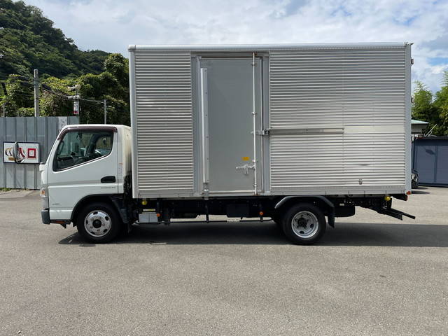 三菱ふそうキャンターアルミバン小型（2t・3t）[写真05]