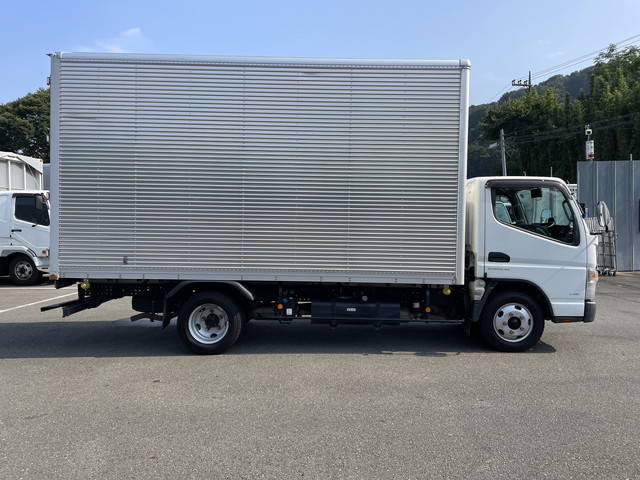 三菱ふそうキャンターアルミバン小型（2t・3t）[写真07]