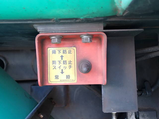 三菱ふそうキャンターパッカー車（塵芥車）小型（2t・3t）[写真10]