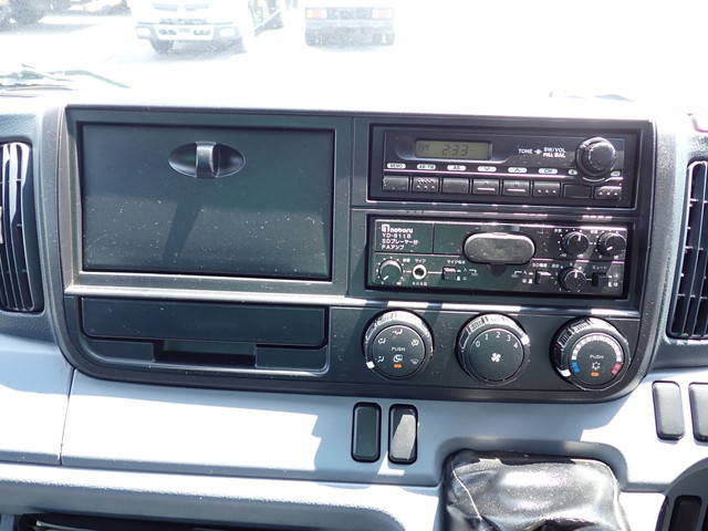 三菱ふそうキャンターパッカー車（塵芥車）小型（2t・3t）[写真35]