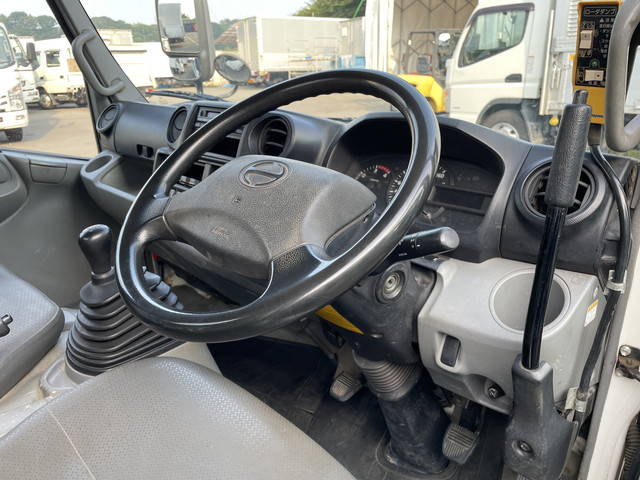 日野デュトロローダーダンプ小型（2t・3t）[写真32]