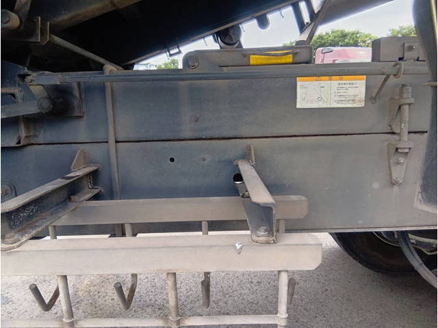 日野プロフィア深ダンプ（土砂禁ダンプ）大型（10t）[写真16]