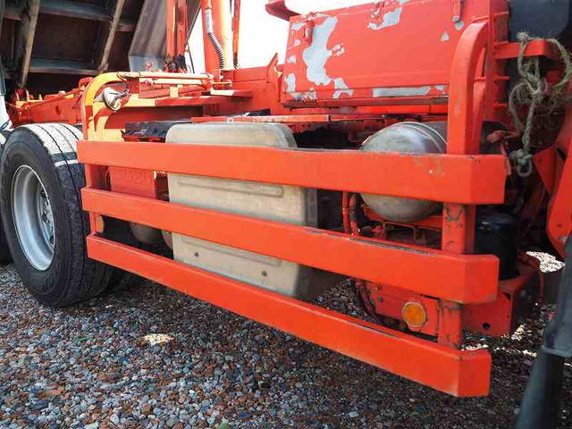 いすゞギガダンプ大型（10t）[写真11]