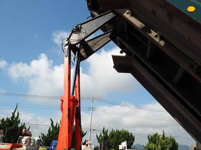 いすゞギガダンプ大型（10t）[写真19]