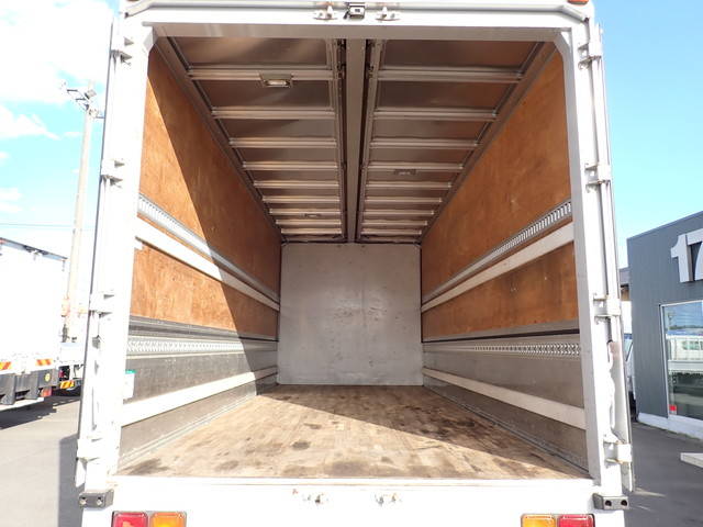 いすゞフォワードアルミウイング中型（4t）[写真13]