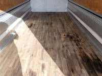 いすゞフォワードアルミウイング中型（4t）[写真16]