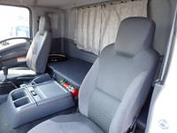 いすゞフォワードアルミウイング中型（4t）[写真28]