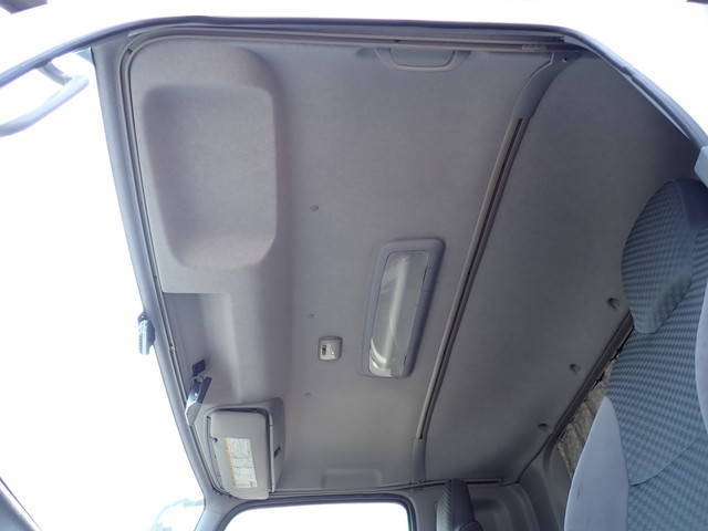 いすゞフォワードアルミウイング中型（4t）[写真28]