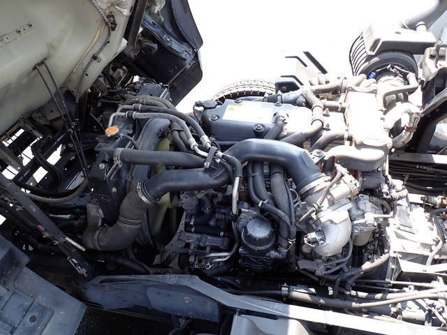 いすゞフォワードアルミウイング中型（4t）[写真33]