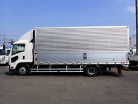 いすゞフォワードアルミウイング中型（4t）[写真09]