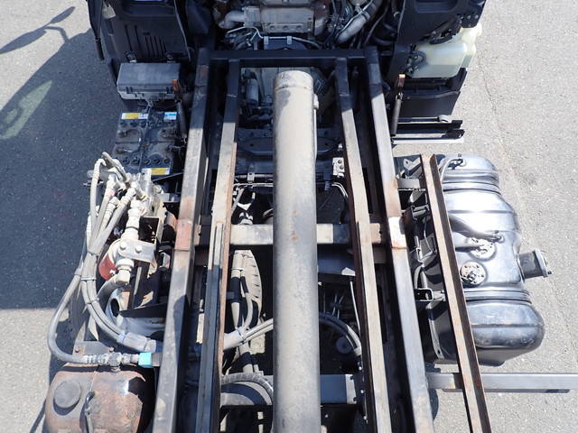 いすゞエルフ深ダンプ（土砂禁ダンプ）小型（2t・3t）[写真10]