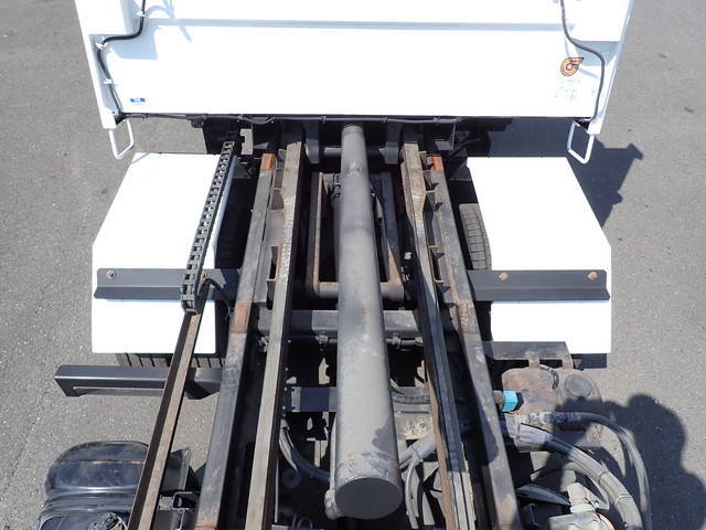 いすゞエルフ深ダンプ（土砂禁ダンプ）小型（2t・3t）[写真11]