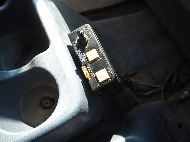 日野レンジャー深ダンプ（土砂禁ダンプ）中型（4t）[写真33]