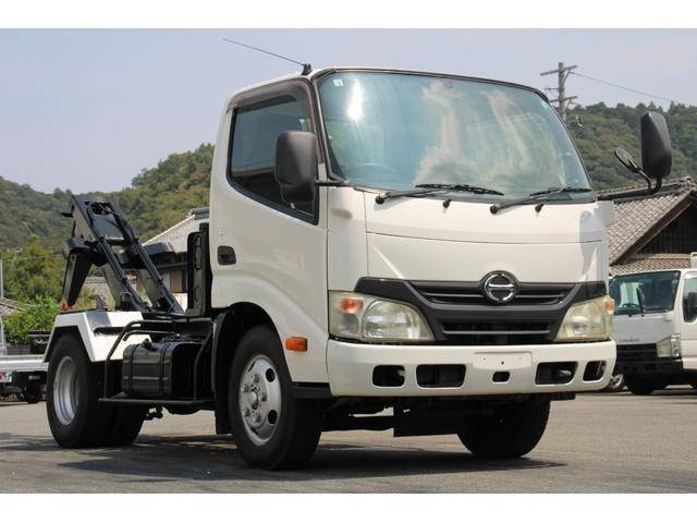 物置や倉庫にいかがですか？　エルフ　NKR81EAV　車載取外しコンテナ⑭ 物置や倉庫にいかがですか？ エルフ NKR81EAV 車載取外しコンテナ⑭