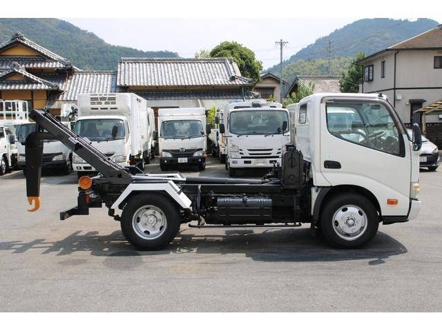 日野デュトロコンテナ専用車小型（2t・3t）[写真06]