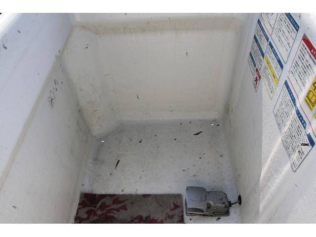 いすゞエルフ高所作業車小型（2t・3t）[写真12]