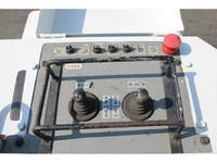 いすゞエルフ高所作業車小型（2t・3t）[写真16]