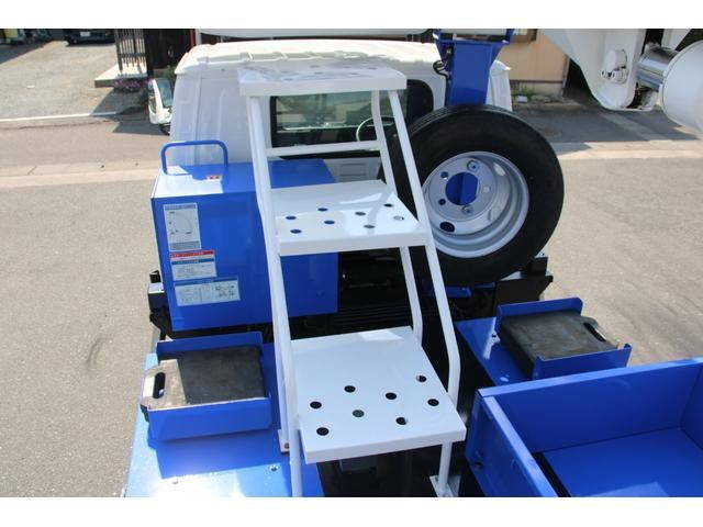いすゞエルフ高所作業車小型（2t・3t）[写真19]