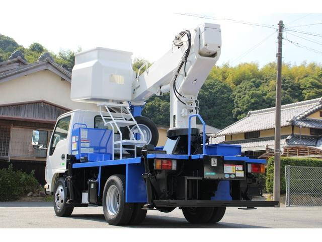 いすゞエルフ高所作業車小型（2t・3t）[写真02]