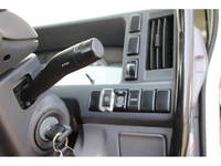 いすゞエルフ高所作業車小型（2t・3t）[写真32]