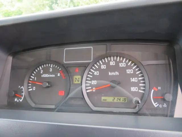 いすゞエルフ平ボディ小型（2t・3t）[写真13]