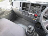 いすゞエルフ平ボディ小型（2t・3t）[写真17]