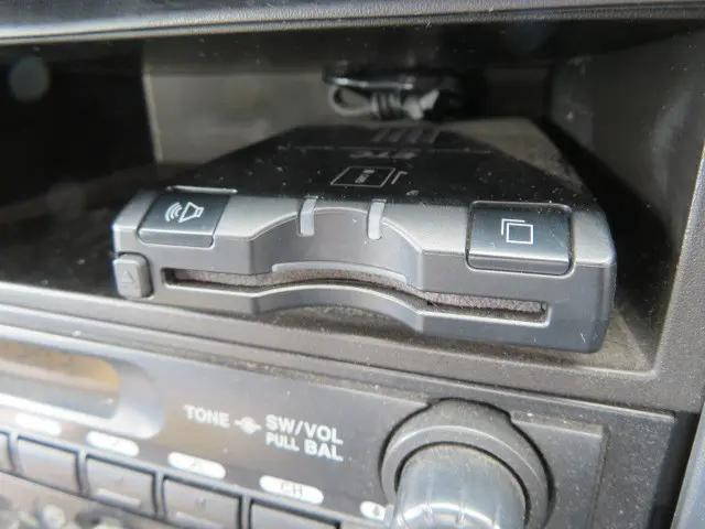 いすゞエルフ平ボディ小型（2t・3t）[写真19]