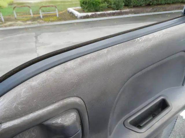 いすゞエルフ平ボディ小型（2t・3t）[写真21]