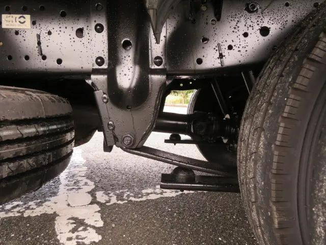 いすゞエルフ平ボディ小型（2t・3t）[写真37]