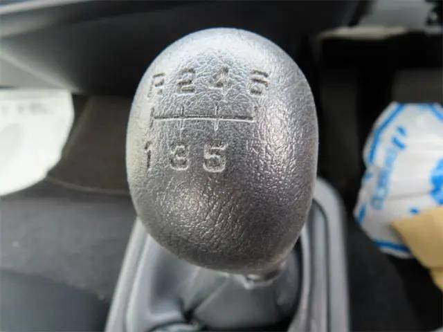 三菱ふそうファイタークレーン4段中型（4t）[写真15]