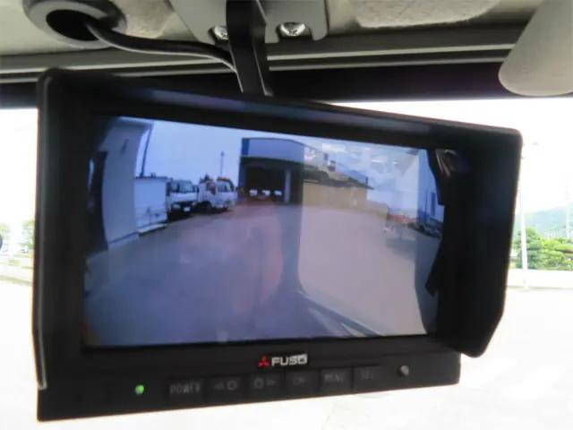 三菱ふそうファイタークレーン4段中型（4t）[写真17]