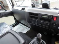 三菱ふそうファイタークレーン4段中型（4t）[写真12]