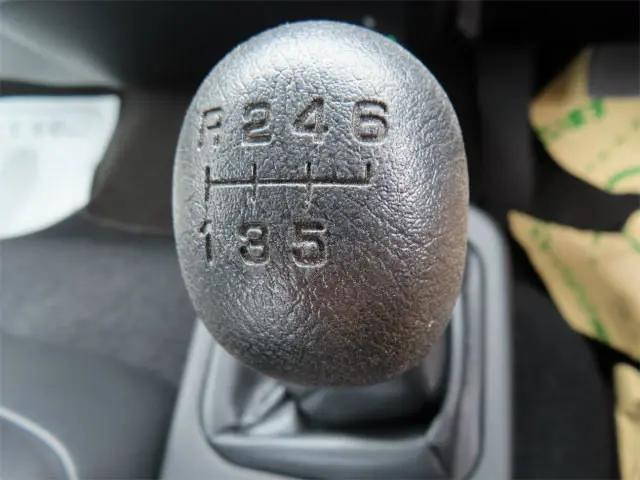 三菱ふそうファイタークレーン4段中型（4t）[写真18]