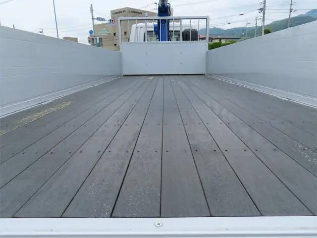 三菱ふそうファイタークレーン4段中型（4t）[写真24]