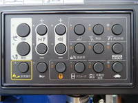 三菱ふそうファイタークレーン4段中型（4t）[写真32]