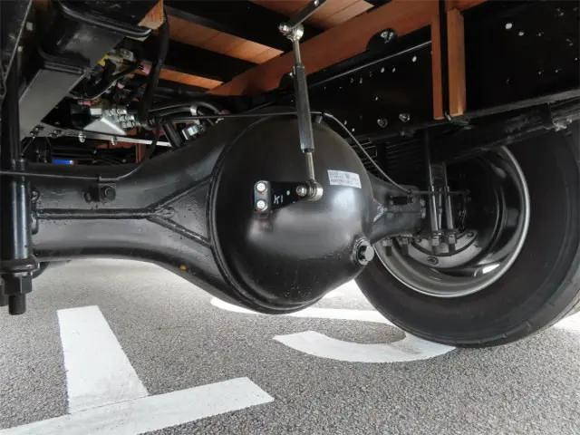 三菱ふそうファイタークレーン4段中型（4t）[写真38]