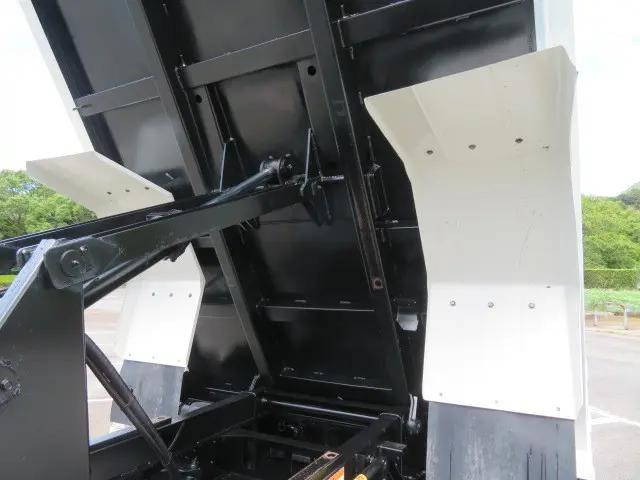 日野レンジャー深ダンプ（土砂禁ダンプ）中型（4t）[写真39]