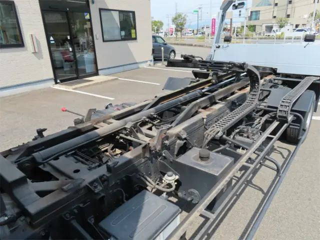 いすゞエルフセーフティローダー小型（2t・3t）[写真36]