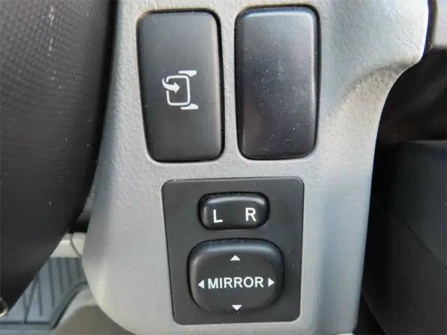 日野デュトロ平ボディ小型（2t・3t）[写真15]