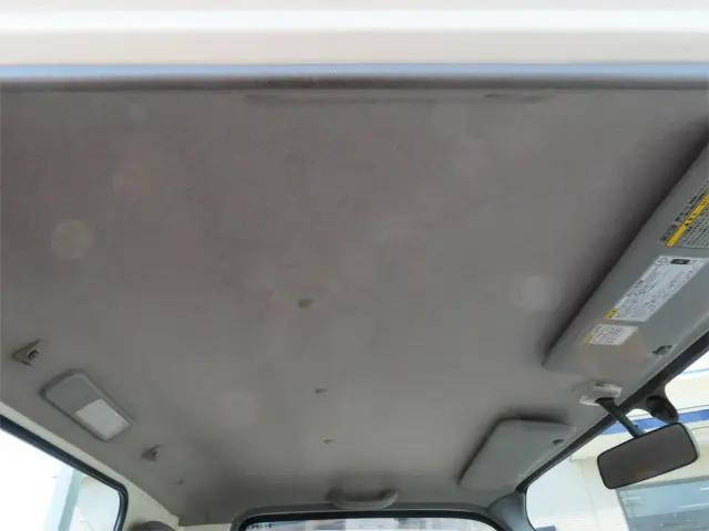 日野デュトロ平ボディ小型（2t・3t）[写真19]