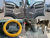 いすゞエルフ平ボディ小型（2t・3t）[写真12]