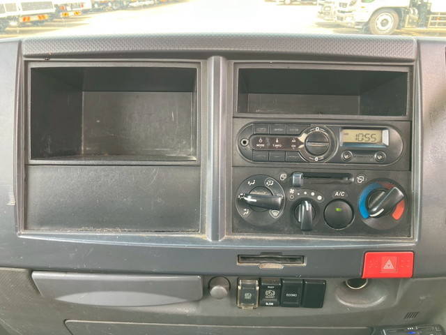 いすゞエルフ平ボディ小型（2t・3t）[写真19]