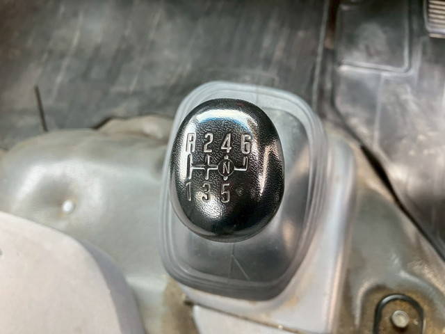 いすゞエルフ平ボディ小型（2t・3t）[写真20]