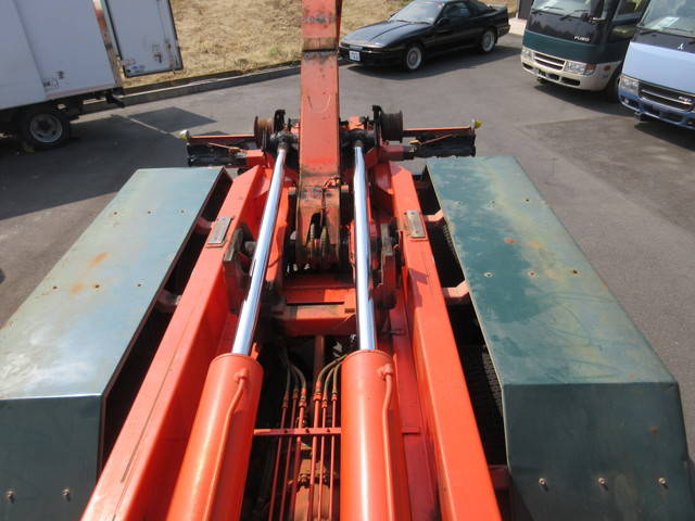 UDトラックスクオンコンテナ専用車大型（10t）[写真27]