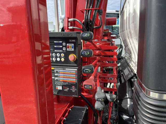 日野デュトロセルフクレーン4段小型（2t・3t）[写真05]