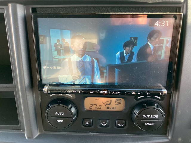 いすゞフォワードアルミウイング中型（4t）[写真10]